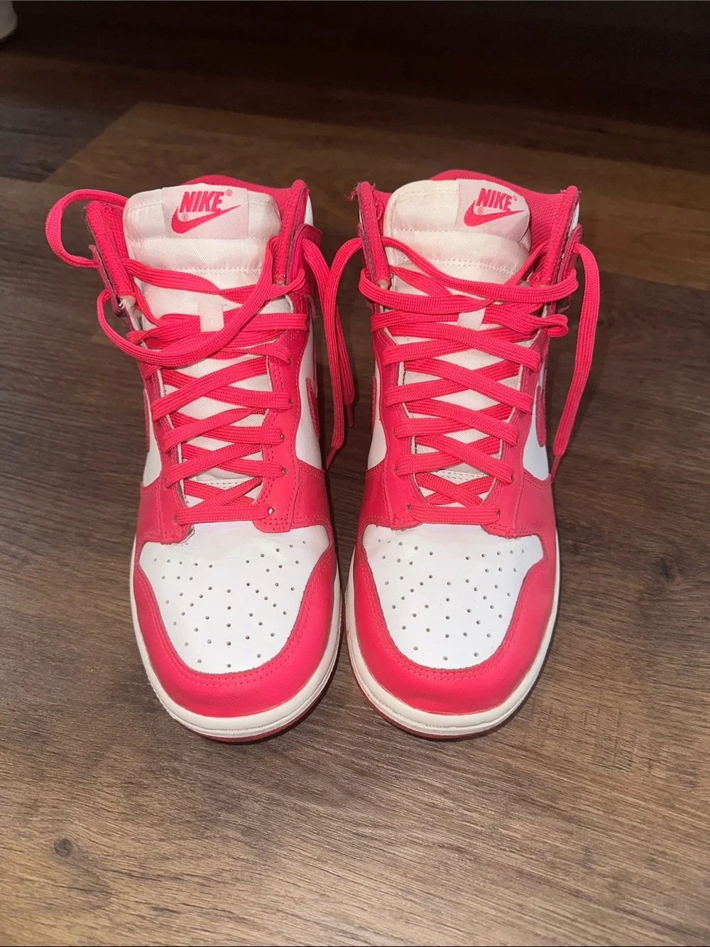 Women’s Nike Dunk High size 8.5 Color Pink Prime